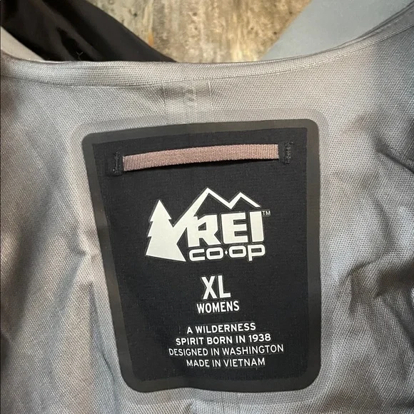 REI Women's Co-op XeroDry GTX Jacket Size XL in Black - Picture 3 of 8